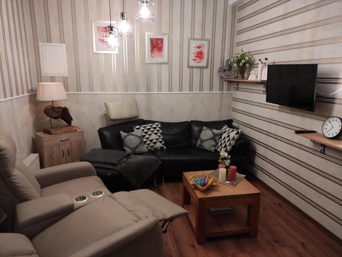 Ferienwohnung Zur Muehle Weener Екстер'єр фото